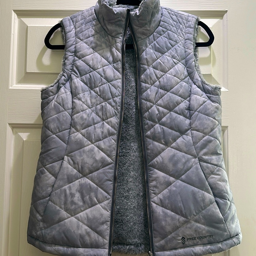 Reversible Free Country Vest NWT